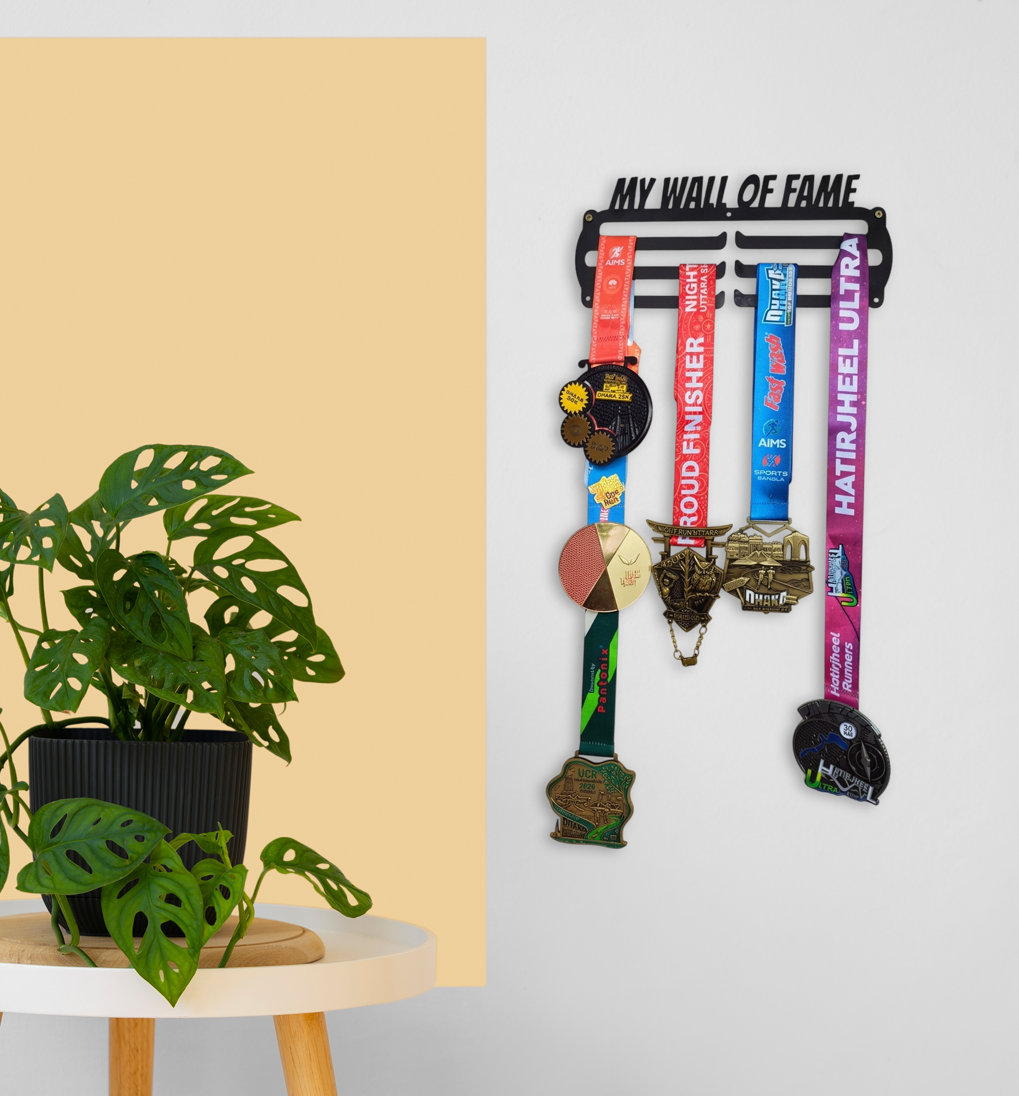 E-commerce banner for MY WALL OF FAME premium metal medal holder with product specifications and key features.